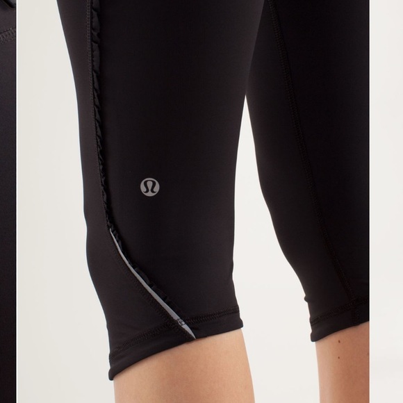 Lulumon crop - Picture 7 of 8